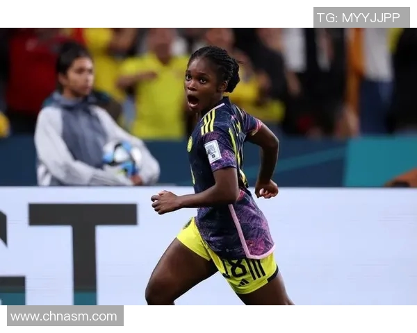 哥伦比亚足球对抗强敌的精彩瞬间与战术分析